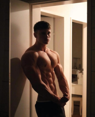 Flexing in the Light