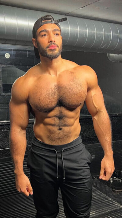 Scruffy, Furry Muscle Daddy
